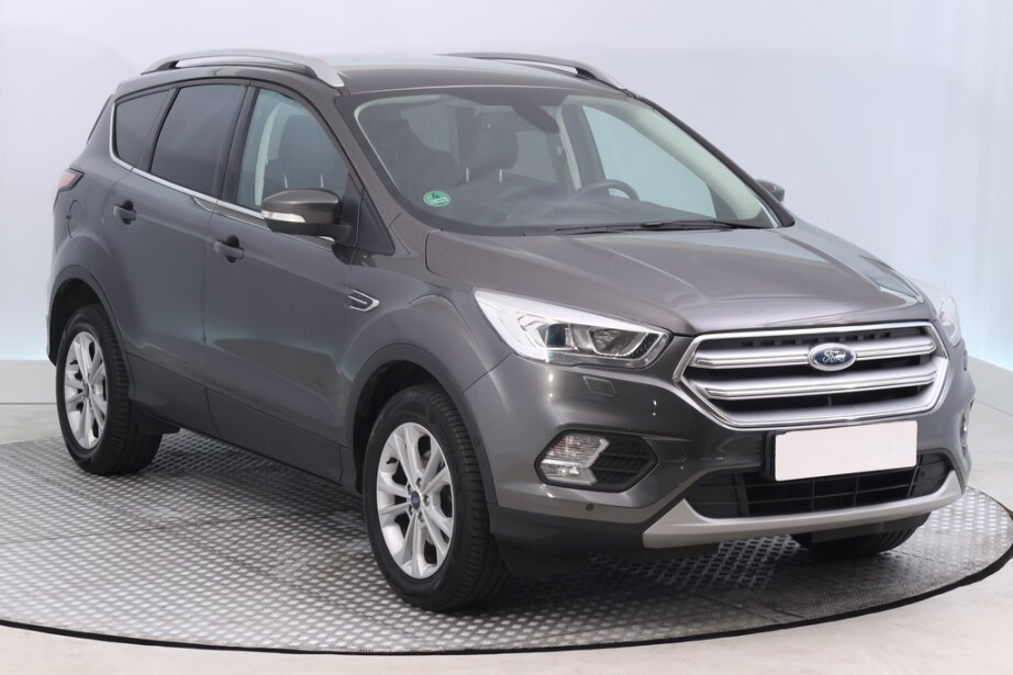 Ford Kuga, 1.5 EcoBoostTitanium , ČR,1.maj, Kůže,,