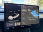 Tesla Model 3, REZERVACE, sedan, elektro