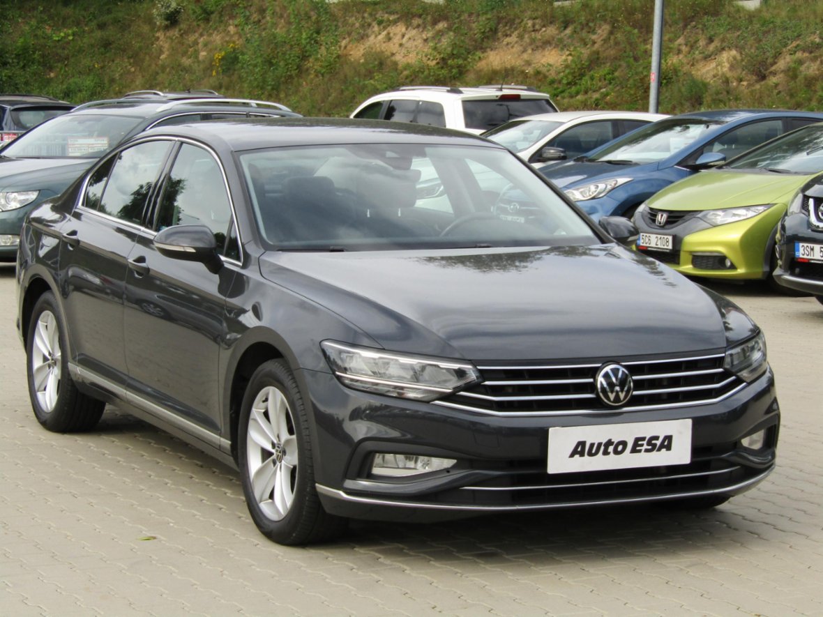 Volkswagen Passat, 2.0TDie, ČR, sedan, nafta