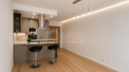 Exkluzivní prodej elegantního bytu 1+kk s balkonem a parkingem, Anděl City  Praha 5, Smíchov