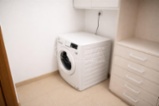 Exkluzivní prodej elegantního bytu 1+kk s balkonem a parkingem, Anděl City  Praha 5, Smíchov