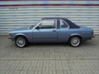 BMW, rok výroby 1981, tmavě modrá, benzin, najeto