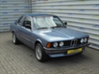 BMW, rok výroby 1981, tmavě modrá, benzin, najeto