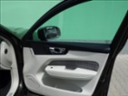 Volvo XC60, 2,0 140kW 4x4 MOMENTUM, SUV, nafta