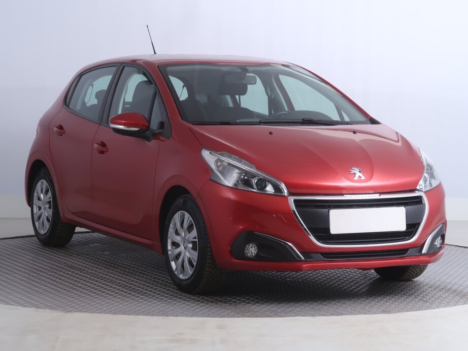 Peugeot 208, 1.2 PureTechSignature , ČR,1.maj,