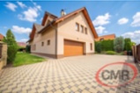 Prostorný vícegenerační dům 2+kk a 4+1/B, pozemek