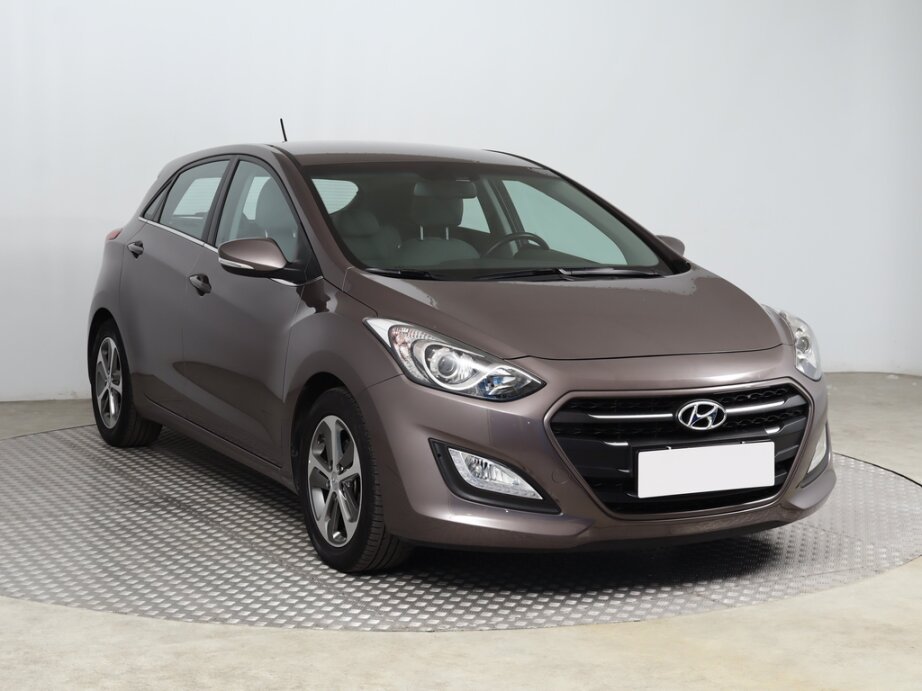 Hyundai i30, 1.6 MPI, ČR,2.maj, Serv.kniha,,