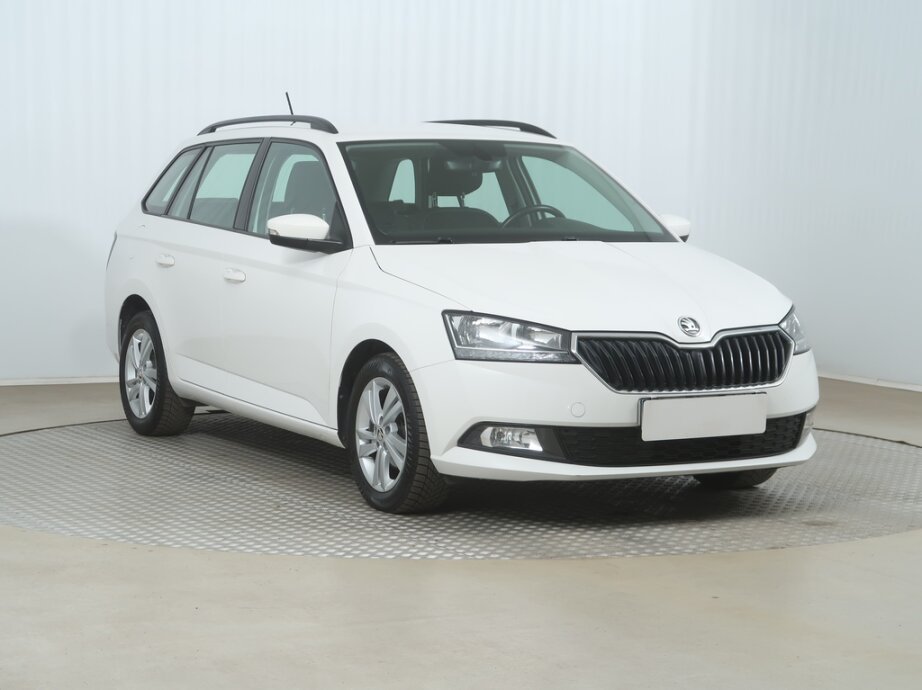 Skoda Fabia, 1.0 TSIAmbition , ČR,1.maj,, Combi,