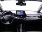 Toyota C-HR, 2,0 E-CVT 112kW Executive, SUV,