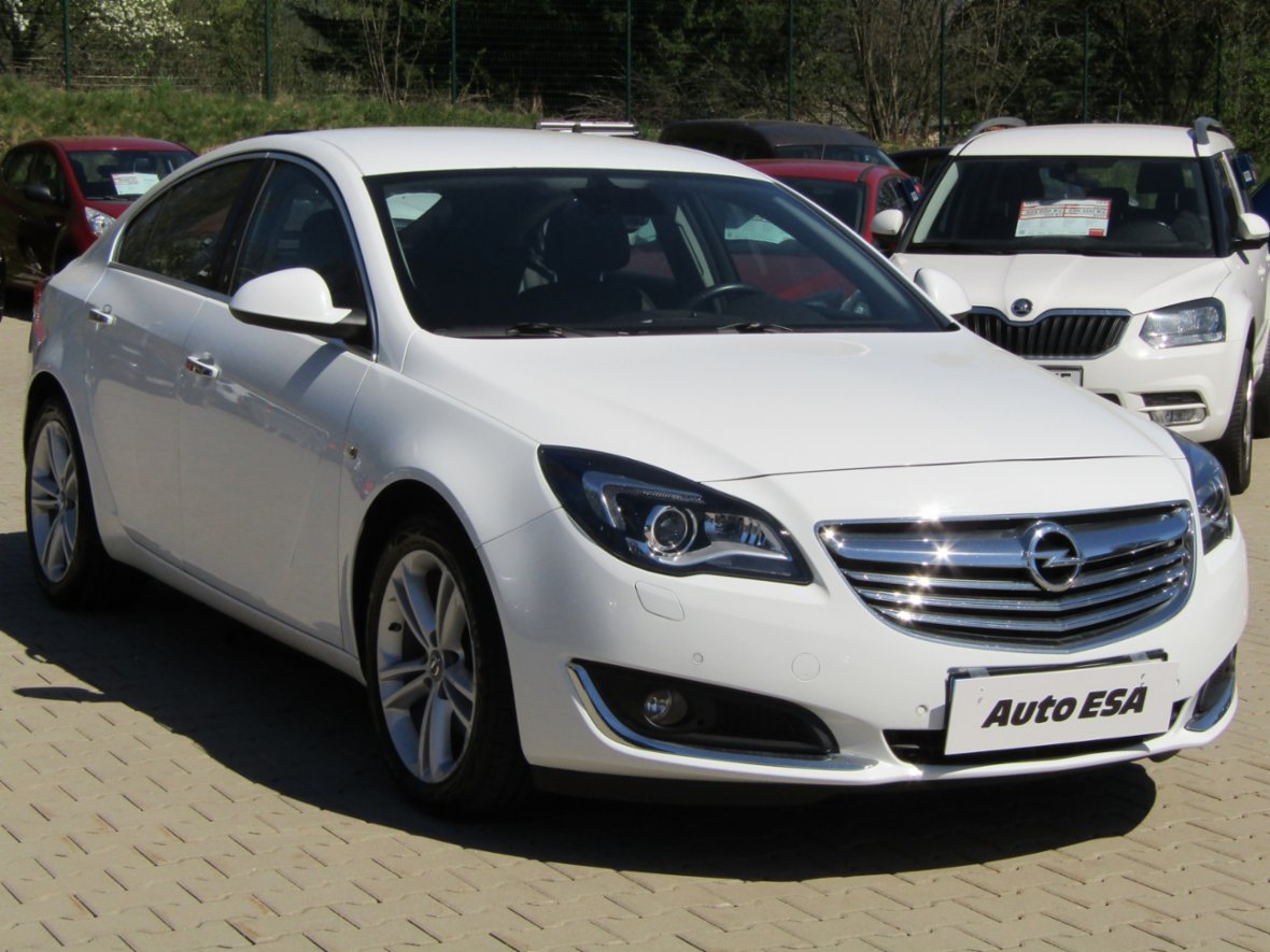 Opel Insignia, 4x4 2.0CDTI, Bixenon, kůže,