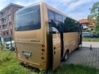Isuzu, minibus, nafta