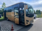 Isuzu, minibus, nafta