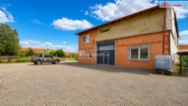 Pozemek 3.255m2 s výrobní halou, La