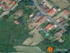 Prodej 1/2 pozemků 942 m2.